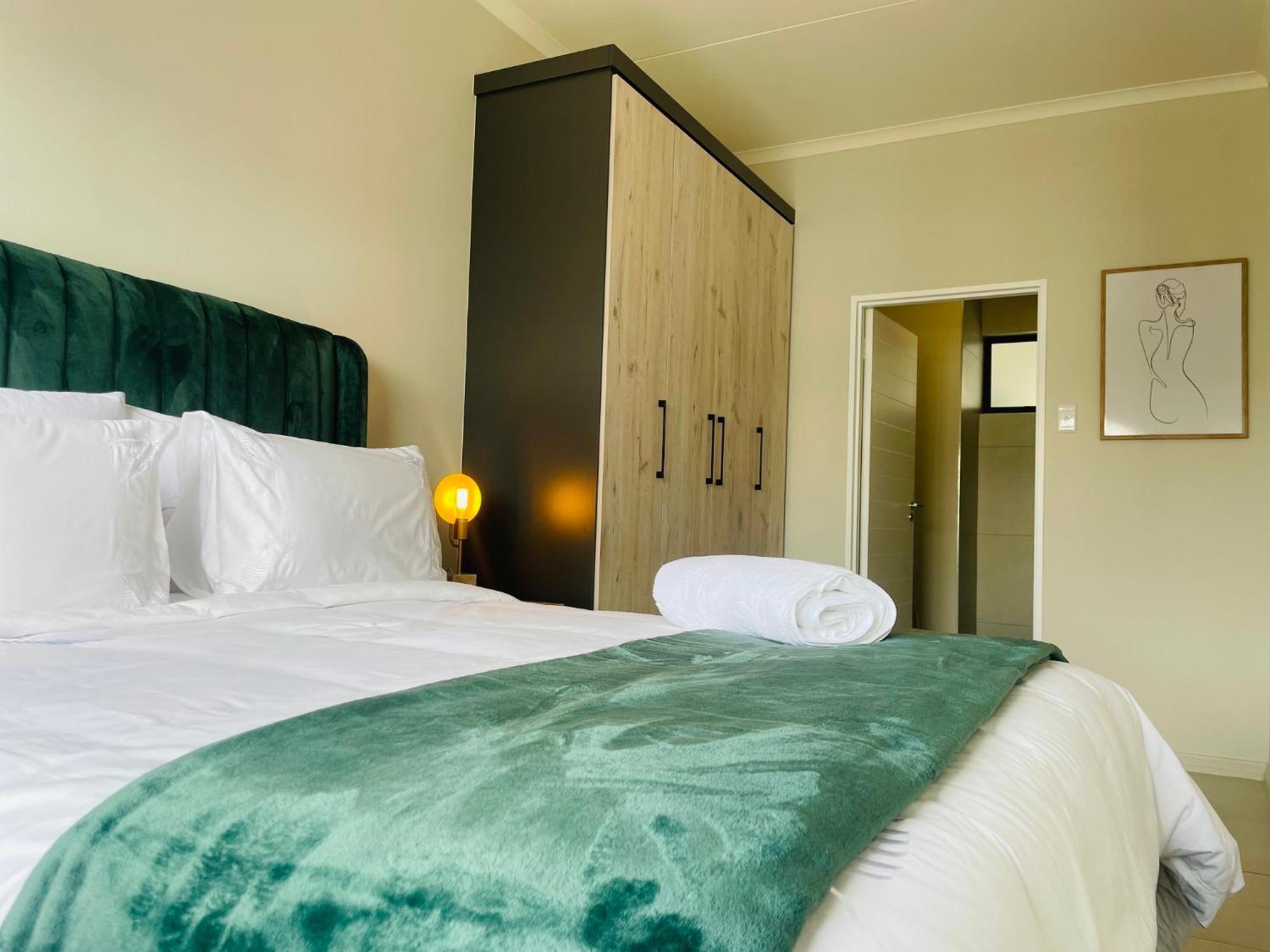 Mikeys Place On New: 2Bed2Bath No.1 With Free Wifinetflix Midrand Ngoại thất bức ảnh